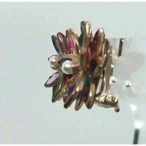 Vintage Flower Earrings 3D Multi Color 1970s Clip On Layered - Picture 4 of 10